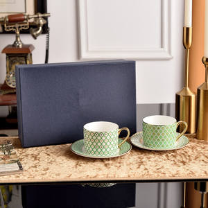 Taza de Café de Porcelana Azul Rey STAR con Plato Dorado para Té de la Tarde - Product Image 4