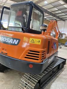 รถขุดขนาดเล็ก Doosan DH55 มือสอง นำเข้าจากเกาหลีแท้ รถขุดขนาดเล็ก Doosan DH55 สำหรับงานสวน ฟาร์ม และก่อสร้าง - Product Image 3