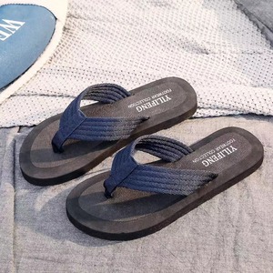 Tongs pour hommes, style coréen, chaussures de plage d'été, pantoufles tendance, tongs polyvalentes antidérapantes, sandales confortables pour hommes - Product Image 3