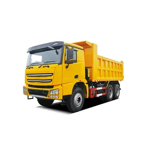 Camiones equipados con carros basculantes para una fácil descarga Camiones grandes utilizados para el transporte de larga distancia