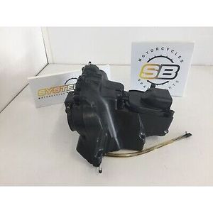 กล่องกรองอากาศคาวาซากิ Z750 2007 2010 อะไหล่ที่ใช้ร่วมกันได้กับกล่องกรองอากาศรถจักรยานยนต์ - Product Image 1