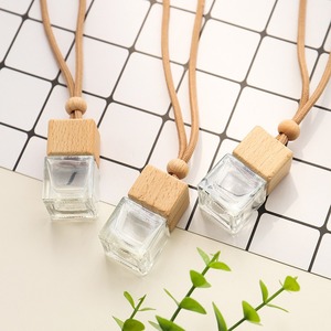Fábrica superventas cuadrado 7ml 8ml 10ml coche Perfume botella de vidrio vacío colgante difusor botella cuadrada coche ambientador botella - Product Image 3