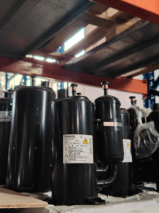 Panaso-NIC คอมเพรสเซอร์2HP 2V32S225AUA 220V 50Hz R22สำหรับเครื่องปรับอากาศและปั๊มความร้อน - Product Image 2