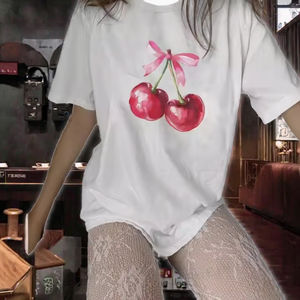 Blusa de Verano 2025 con Estampado de Cerezas Estilo UE/EE. UU. para Niñas y Mujeres, Top Corto Informal y Bonito, Ajuste Holgado, Tejido Jersey Antipilling, Uso Diario - Product Image 3