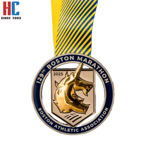 Medaglia Sportiva Personalizzata in Metallo per la 129a Maratona di Boston, Placcata in Oro con Nastro 3D e Logo Personalizzato Pantone, 20 Anni di Esperienza di Fabbrica - Product Image 5