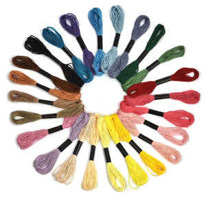 Hilos de Bordar de Poliéster de 100 Colores en Oferta, Juego de Hilos de Bordar de Colores en Caja para Punto de Cruz y Manualidades - Product Image 2