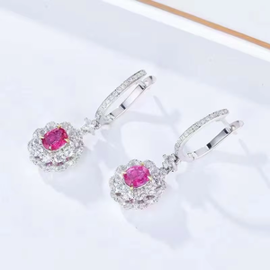 Boucles d'oreilles pendantes en or blanc 18 carats avec saphir rose naturel ovale, double cercle de diamants, fermoir halo, bijoux de fête raffinés - Product Image 2