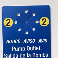 Perforation de formes variées, personnalisation sur mesure, étiquette pour bouteille suspendue, étiquettes pour bagages, porte-visiteurs, porte-clés, étiquettes de cou