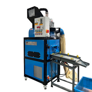 Machine de granulation de fil de cuivre écologique, mini, petite, 30-50 kg/h, pour la granulation et le broyage de câbles usagés, pour séparer le cuivre - Product Image 2