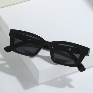 Nouvelles Lunettes <span class=keywords><strong>de</strong></span> Soleil Œil <span class=keywords><strong>de</strong></span> Chat Tendance 2025 pour Femmes, Petites Montures Anti-UV 400, Vente en Gros - Product Image 5