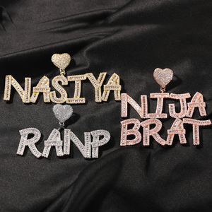 UWIN CZ ciondolo con <span class=keywords><strong>nome</strong></span> di cuore ciondolo con lettera CZ maiuscolo iniziale 5A CZ <span class=keywords><strong>pietre</strong></span> 18K placcato oro <span class=keywords><strong>nome</strong></span> collana pendente - Product Image 2