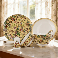 Services de table en porcelaine fine pour mariage, assiettes et bols de luxe, service de vaisselle en céramique, ensemble cadeau