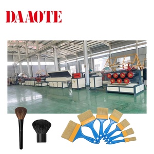 Machine d'extrusion de filaments synthétiques (PP, PE, PET, NYLON) pour balais, avec four de chauffage et fonction de étirement du plastique - Product Image 1