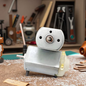 플라스틱 엔드 캡이 있는 <span class=keywords><strong>DC</strong></span> 모터를 FC-180 공장 가격, 장난감 소형 팬 DIY 모델을 위한 3-12V 저비용 미니 모터 경량 - Product Image 2