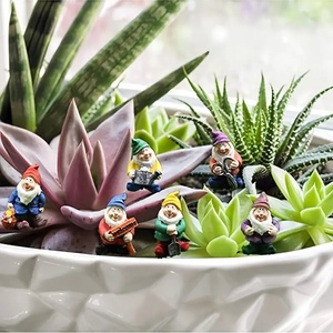 Neuankömmling Produkt Harz Troll sieben Zwerge Figuren lustige Gartens kulptur Harz Handwerk Dekor - Product Image 2