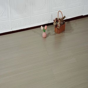 Installation par étapes rapides Revêtement de sol <span class=keywords><strong>stratifié</strong></span> 8MM 10MM 12MM Étanche AC3 AC4 AC5 Revêtement de sol <span class=keywords><strong>stratifié</strong></span> en MDF Hdf - Product Image 3