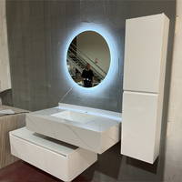 Meubles-lavabos muraux modernes en PVC laqué blanc avec miroir LED, vasque en pierre, résistants à l'eau et dotés d'un miroir