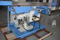 Fraiseuse universelle robuste XL6336 avec alimentation automatique X Y, tête de fraisage motorisée Z de Taïwan pour le moulage des métaux