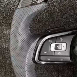 Volant en fibre de carbone de haute qualité avec LED, adapté aux modèles Volkswagen Polo Golf R 6 7 8 MK6 MK7 GTi <span class=keywords><strong>Passat</strong></span> B7 B8 Jetta, pièces automobiles - Product Image 3