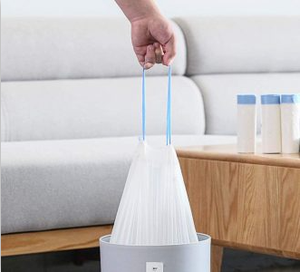 أكياس قمامة بلاستيكية قابلة للتحلل الحيوي وقابلة للحمل مع رباط، مقاومة للماء، متوفرة بالجملة - Product Image 3