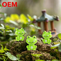 Figurine de grenouille verte miniature en plastique et résine OEM, ornement de micro-paysage, accessoires de décoration pour maison de poupée et bonsaï, artisanat DIY