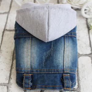 Pet Designer de Roupas Cão Jeans Jaqueta Azul Claro Denim Cão Casaco Rasgado Buracos Pequenos Médios Cães Jeans Vest Pet Supplies - Product Image 3