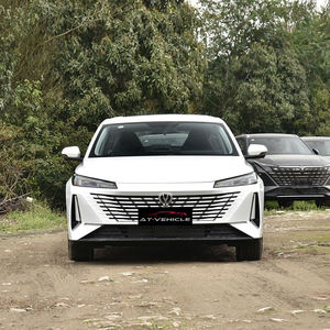 2025長安Eado自動車PLUS 1.5Lコンパクトカーガソリンマニュアルラグジュアリーエディション価格割引 - Product Image 6