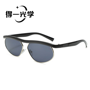 Gafas de sol deportivas de metal con media montura, negras, UV400 Tipo 3 para mujer - Product Image 1