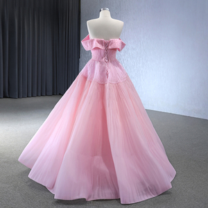 Robes de bal sur mesure, robes de bal longues en tulle rose à volants, robes de soirée à épaules dénudées, Rsm241002-3 - Product Image 5