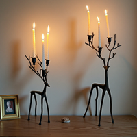 Hirschförmiger Mehrarmiger Kerzenständer aus Schmiedeeisen, Elchgeweih-Kerzenhalter für Hochzeitstisch-Dekoration, Weihnachten und Hauspartys