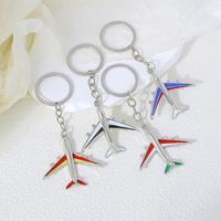 Porte-clés mousqueton en alliage de zinc, modèle d'avion de dessin animé tendance, avion de chasse, souvenir de compagnie aérienne, cadeau personnalisé avec logo pour porte-clés