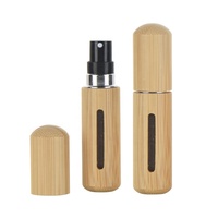 Vente en gros de mini flacons pulvérisateurs vides en bambou de 5 ml et 8 ml, atomiseurs de parfum portables de poche, gravure personnalisée, écologiques, recharge par le bas