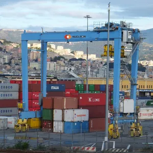Port Container Lifting 30 Ton 40 Ton 45 Ton 50 Ton RTG Crane Rubber Type Container Gantry Portal Crane Straddle Carrier Price