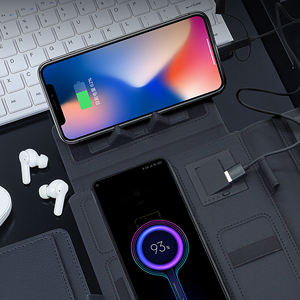 Cahier <span class=keywords><strong>rechargeable</strong></span> en cuir d'affaires promotionnel noir A4 <span class=keywords><strong>A5</strong></span> A6 cahier de charge sans fil de banque de puissance avec lampe de Table - Product Image 4