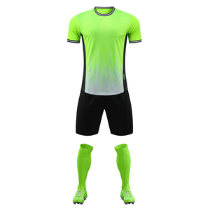 Maglie da <span class=keywords><strong>Calcio</strong></span> <span class=keywords><strong>Ronaldo</strong></span> 2025 con Trasferimento Termico, Taglio Automatizzato, Numeri Personalizzati, 100% Poliestere, Design Retrò - <span class=keywords><strong>Calcio</strong></span> all'Ingrosso - Product Image 3