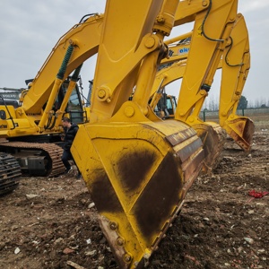 Used Komatsu PC350-7 Crawler Excavator Core Components Including Engine Pump Construction <b>Machinery</b> 35TON Operating Weight 180kw - Product Image 2