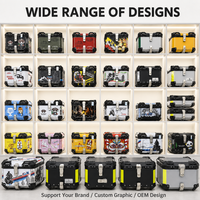 Boîtes arrière de moto personnalisées 45L en PP rigide, étui de rangement pour outils, loquet métallique, design accentué sur le côté, étanche et durable