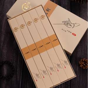 Bâtons d'encens religieux en bois de santal naturel écologiques très tendance avec de minuscules mots porte-bonheur dorés, aromatiques pour l'intérieur et l'extérieur - Product Image 2