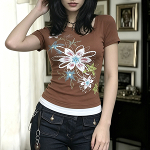 Camiseta de punto con estampado floral y bloques de color para mujer, cuello redondo, manga corta, informal, a la moda, top de verano - Product Image 2