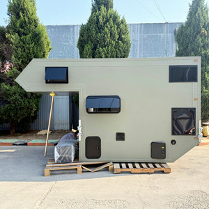Autocaravana Todoterreno de Tamaño Mediano para 4 Personas y Camioneta con Techo Rígido - Product Image 3