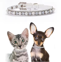 Collier pour animaux de compagnie en matériau PU réglable de luxe perle artificielle strass lettre imprimée pour les rubans de mariages de chiens de chats occidentaux