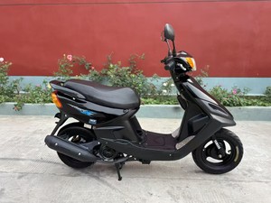 Scooters à essence Yamaha 100CC pour adultes, motos à moteur avec freinage efficace et vitesse maximale supérieure à 80 km/h - Product Image 5