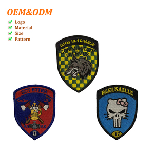 Parches de Identificación para Clubes Deportivos con Respaldo de Velcro Confiable para Uniformes Deportivos, Equipo de Seguridad e Insignias de Miembros de Grupos - Product Image 1