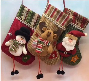 Chaussettes de Noël 3D en peluche Père Noël et Bonhomme de neige, tricotées douces, pour cheminée, sapin, cadeau de fête, décoration intérieure - Product Image 3