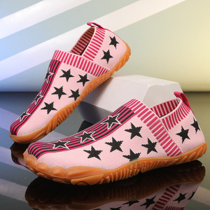 Chaussures bateau légères et respirantes en maille pour hommes, avec motif étoiles et rayures, chaussures décontractées confortables à enfiler pour l'été - Product Image 4