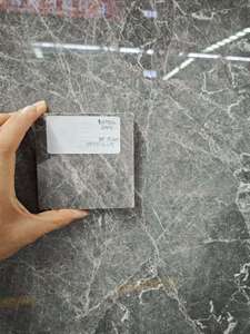 Dalles de marbre gris foncé en pierre naturelle en gros provenant du port de Xiamen en Chine pour les projets de sol et de mur d'hôtels et d'appartements - Product Image 4