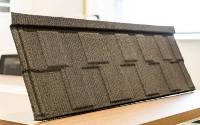 Tuiles de toiture métalliques modernes Milano de haute qualité, revêtues de pierres naturelles de 0,40 mm, isolation acoustique