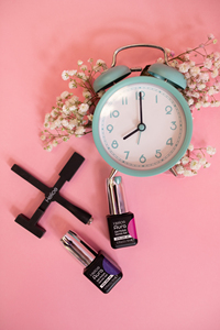 Vernis à ongles tendance OEM ODM Marque privée Forte demande Fabricant professionnel Kit de couleurs de vernis gel - Product Image 5