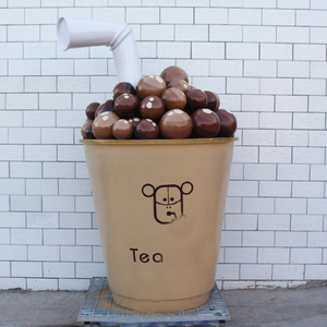 Decoración Moderna Personalizada para Tienda de Té de Burbujas al Aire Libre, Estatua Gigante de Resina de Taza de Té de Burbujas - Product Image 5