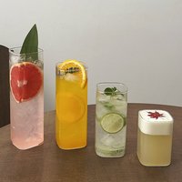 Dunne herbruikbare highball glazen, heldere longdrink cocktail glazen, eenvoudige vierkante sap-, koffie- en melkbekers voor bar, restaurant, thuis en dagelijks gebruik.